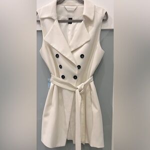 White House Black Market White Sleeveless Shirt/Vest